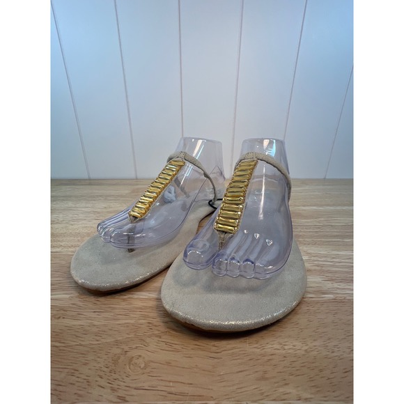 APT 9 champagne thong sandals size L‎ (9-10) - Picture 1 of 5